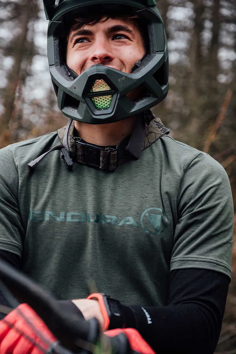 Endura MT500 Full Face Helmet in White-3